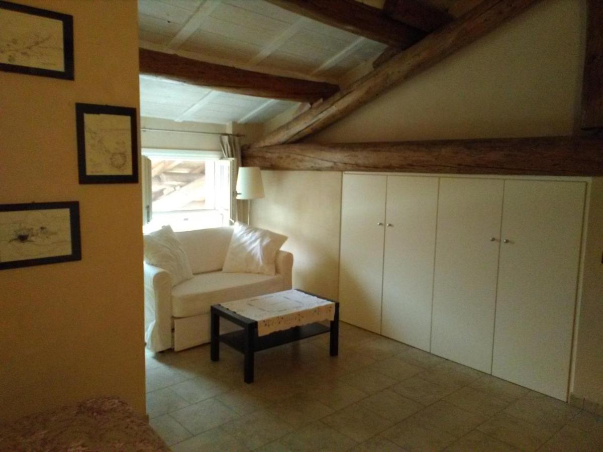 B&B Corte Cornalino Ровербелла Экстерьер фото